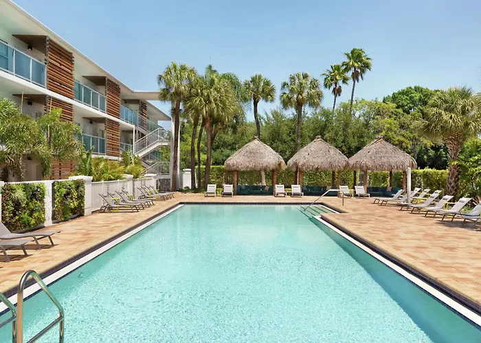 Hotel Alba Tampa, Tapestry Collection By Hilton